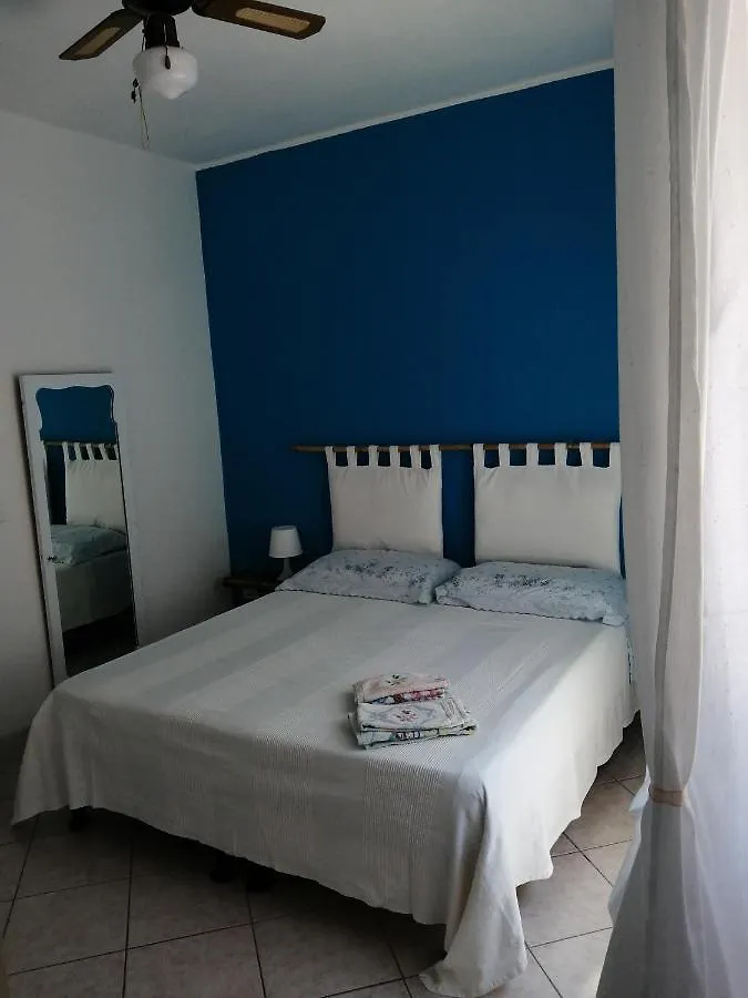 Cavo Beach 4 Italia